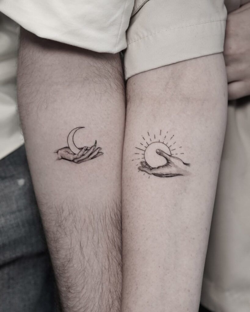 Tatouage couple en commun sur le bras