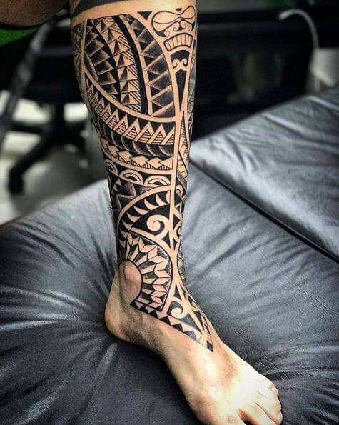 https://wikitattoo.fr/wp-content/uploads/maori-tattoos-on-leg.jpg