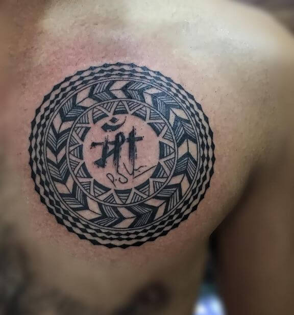 https://wikitattoo.fr/wp-content/uploads/religion-maori-tattoos.jpg
